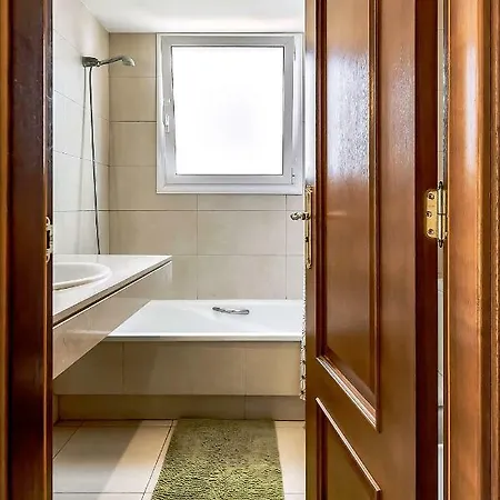 Playa De La Arena 2 Bedrooms Apartment *